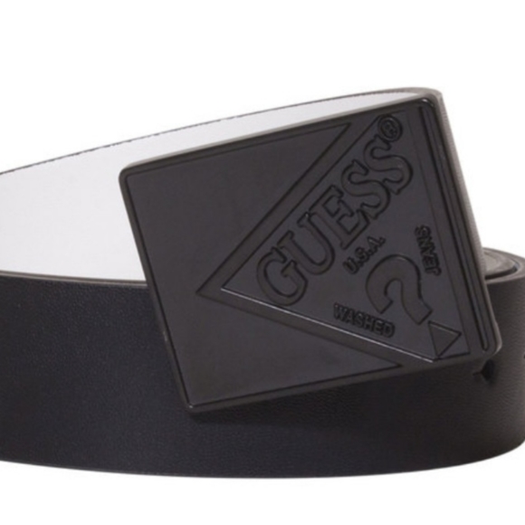 Guess Other - Guess men's reversible black/white plaque buckle belt